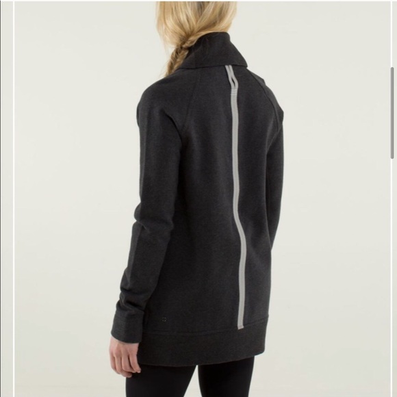 Lululemon Yin Yang Jacket - Picture 3 of 8
